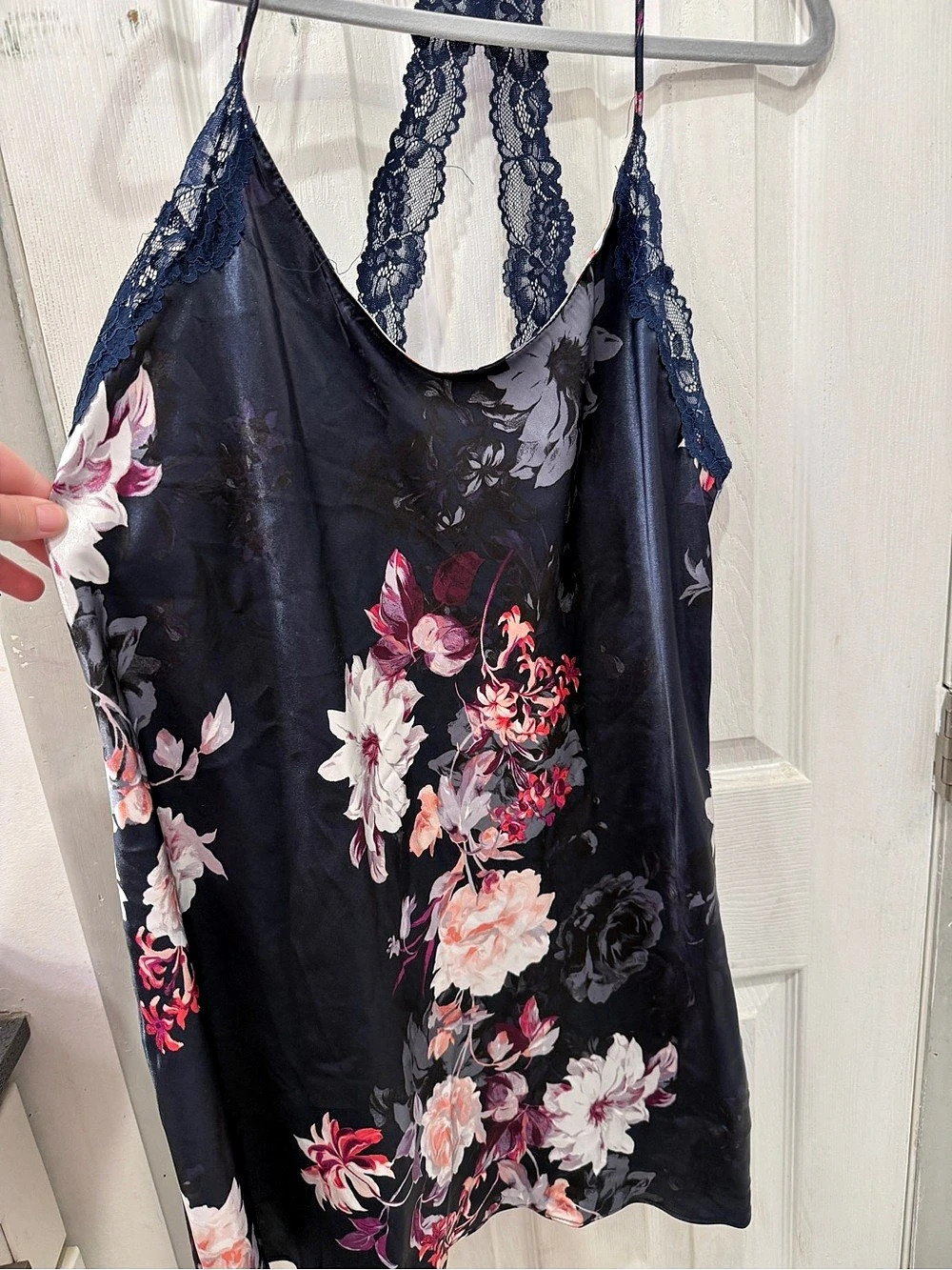 Lilac + London Floral Lace nightgown Size XXL Like New
